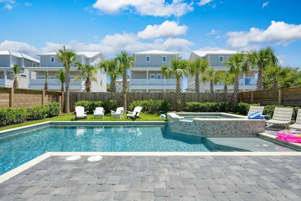 Aquamarine by Avantstay 7BR w/ Pool, Hot Tub, Outdoor Dining, BBQ & Near Beach