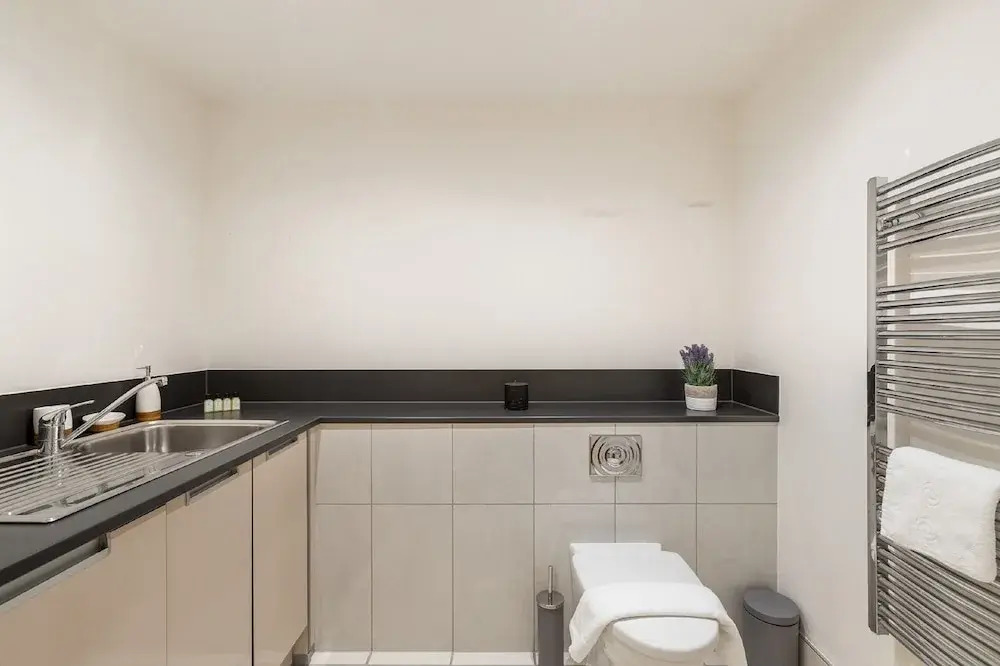 Vauxhall Riverside Private Apartments