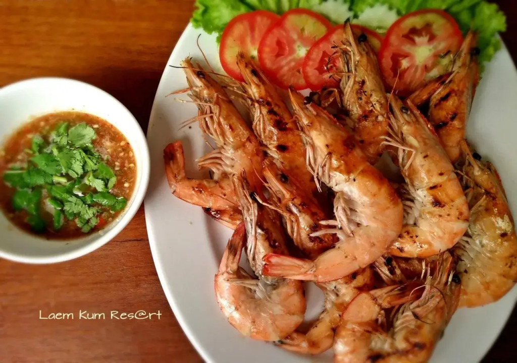 Laem Kum Beach Resort & Seafood