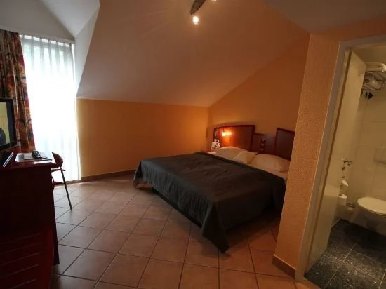 Hotel Mado