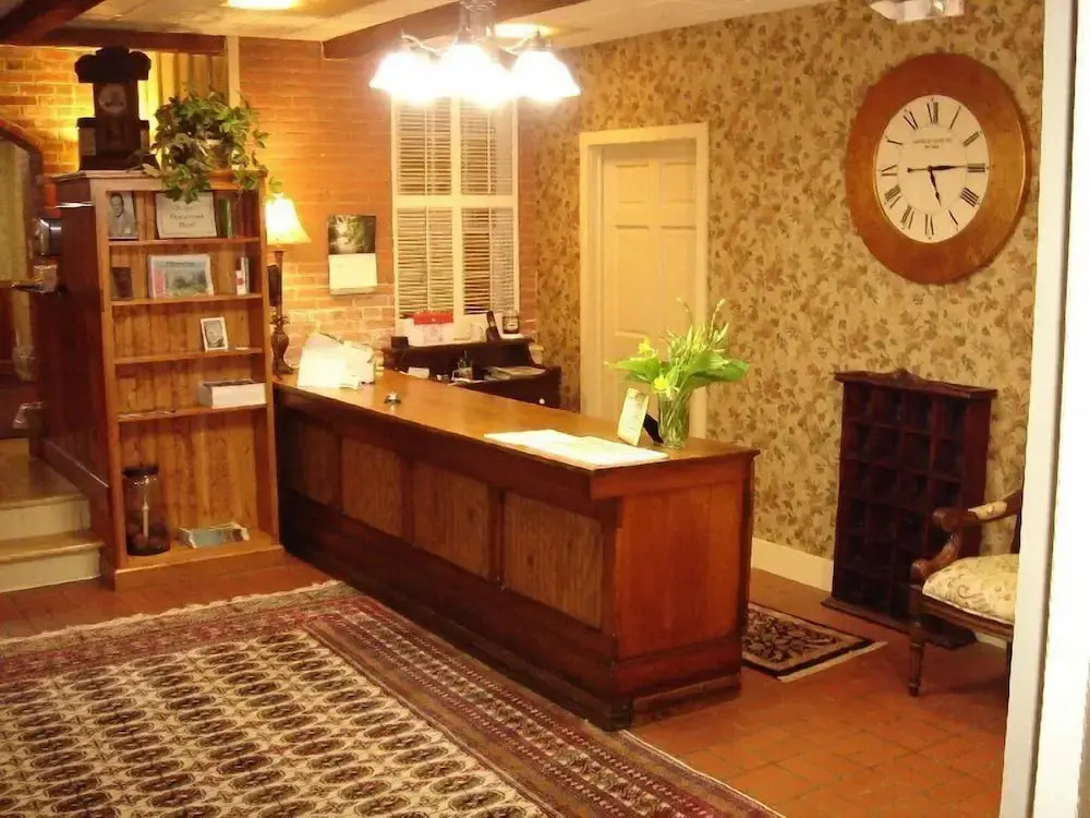 Zuber's Homestead Hotel