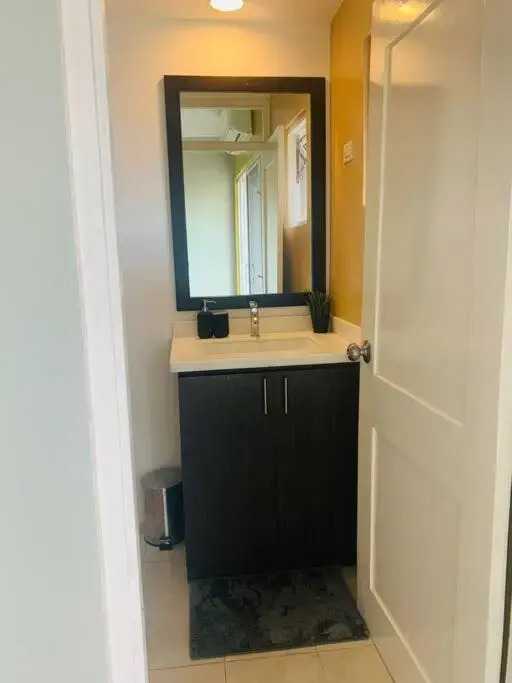 Odyssey on the 5th - Exquisite Luxury Apt