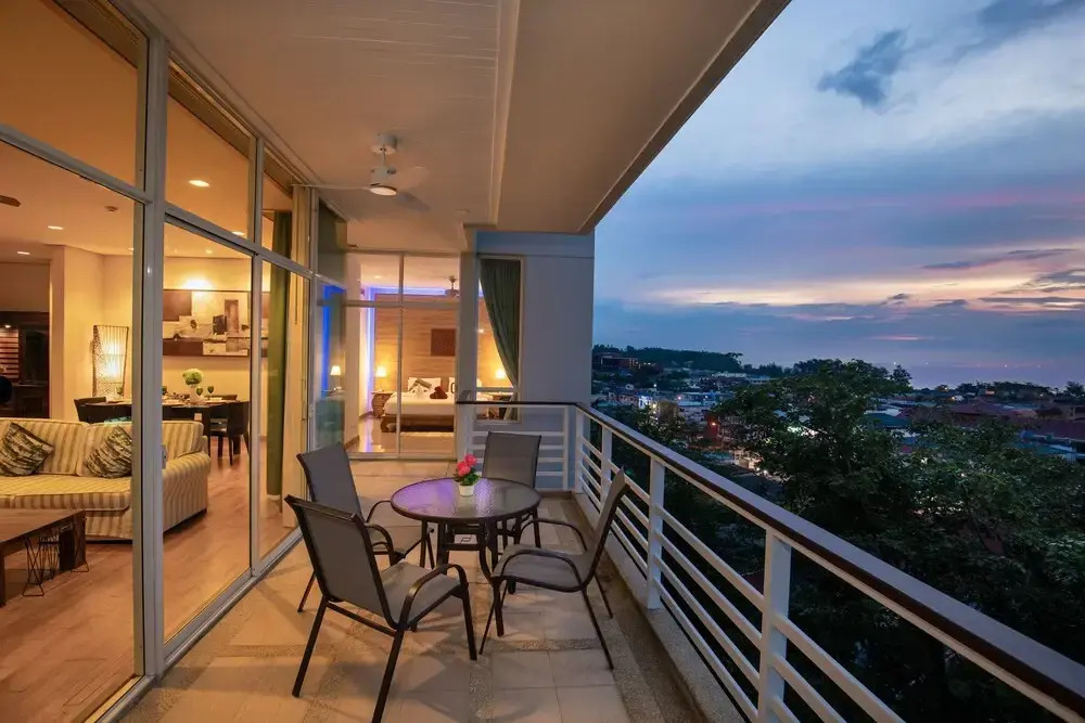 Veloche SeaView 2 BR. 160sq.m near beach