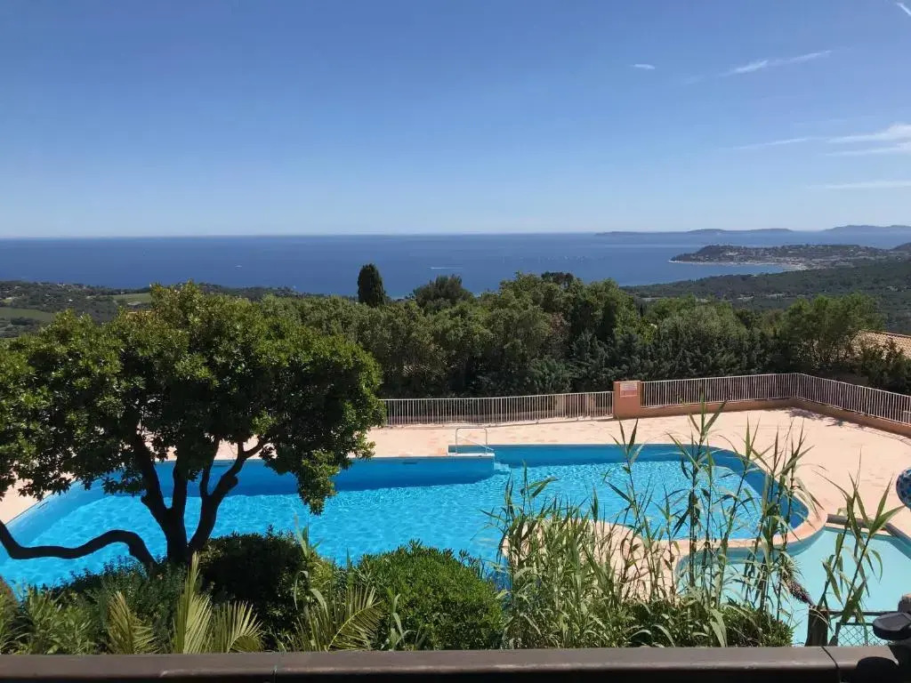 Studio Pool House Vue Mer A 180° - Sea View- Wifi