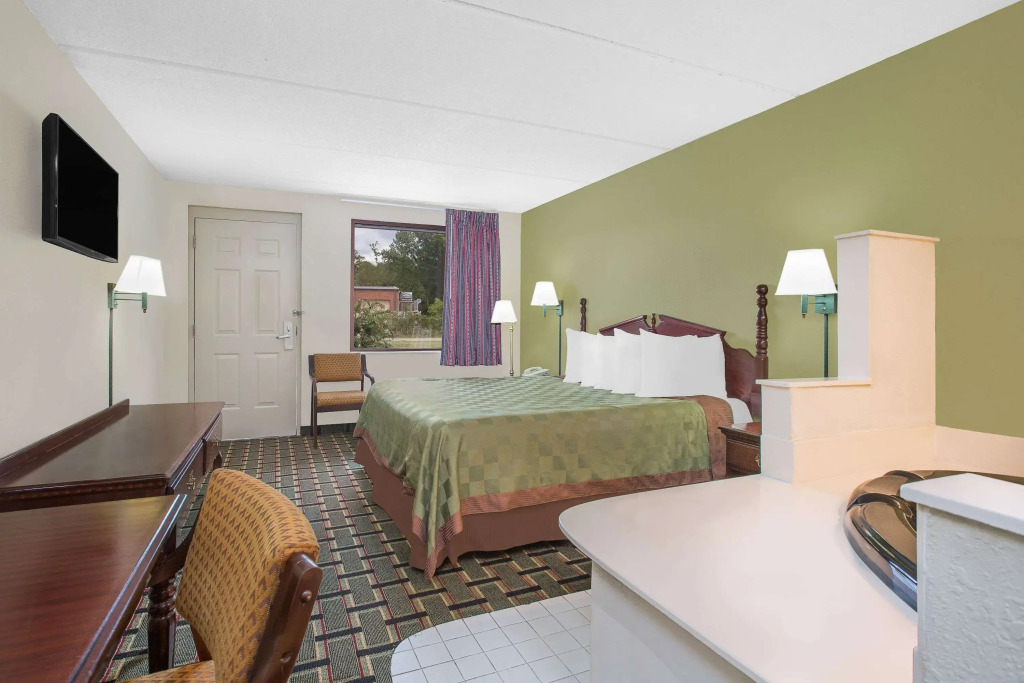 Days Inn by Wyndham Eufaula AL