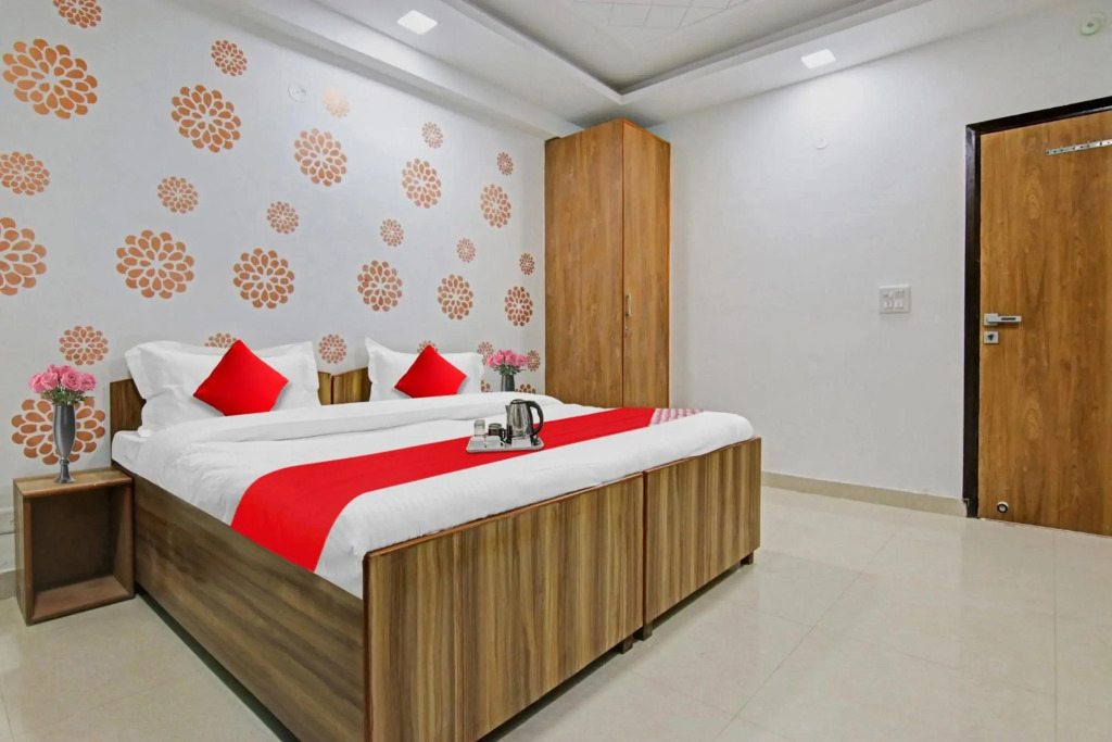 OYO Flagship 70282 Abode Inn