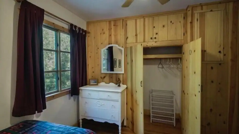 Scenic Wonders Bassett Cabin 5 Bedrooms