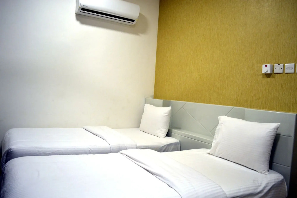 Star Emirates Inn