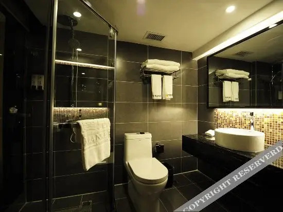 Manke Hotel (Guiyang Huaguoyuan Fengyuqiao)