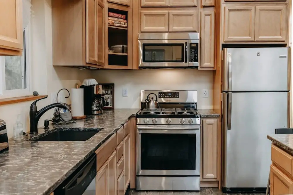 02gs - Hot Tub - Wifi - D/w - W/d - Sleeps 8 2 Bedroom Home by RedAwning