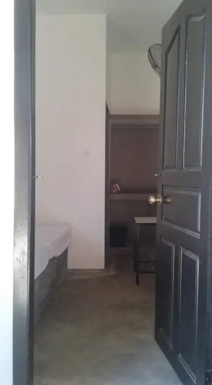 WalkiN Guest House