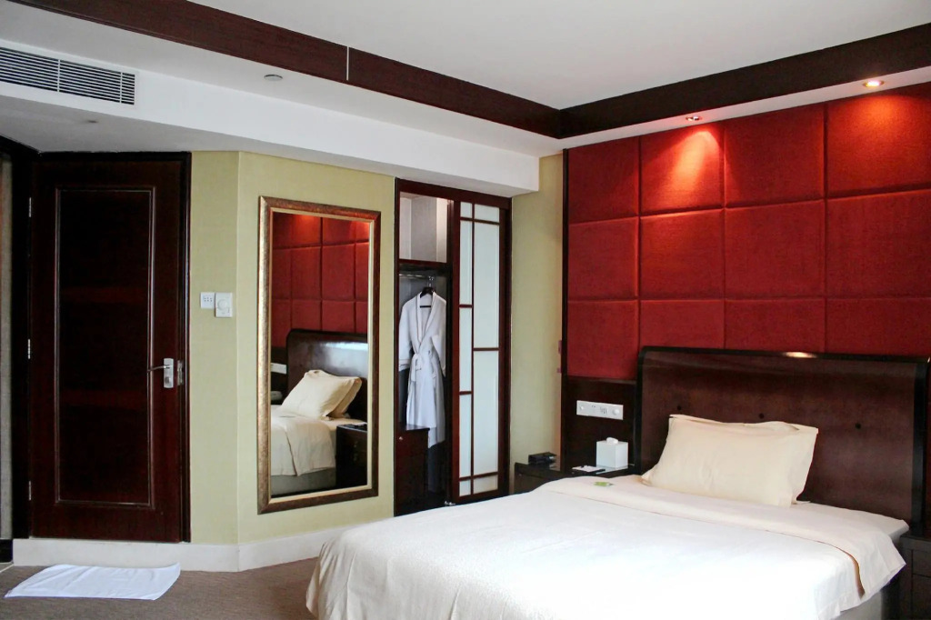 Chinflux Mandarin Hotel