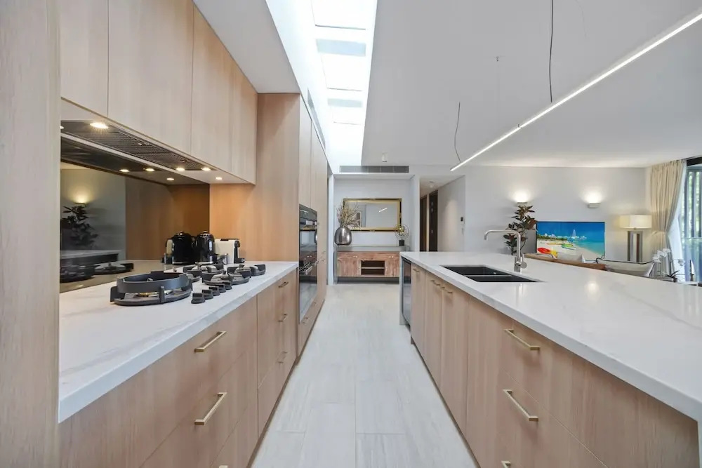 HomeHotel Ultra Luxurious 3 Bedroom Penthouse