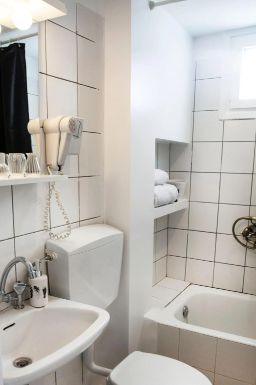 Best located executive apartment in Maroussi.