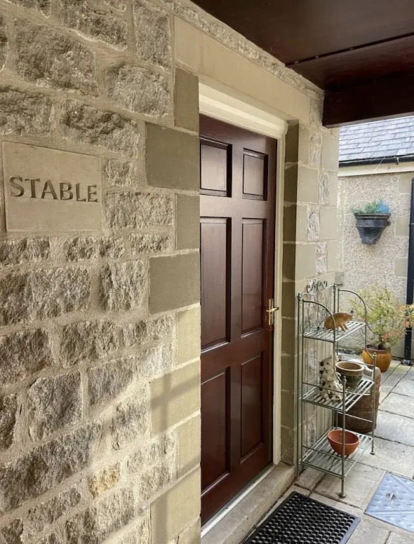 Farmyard Inn