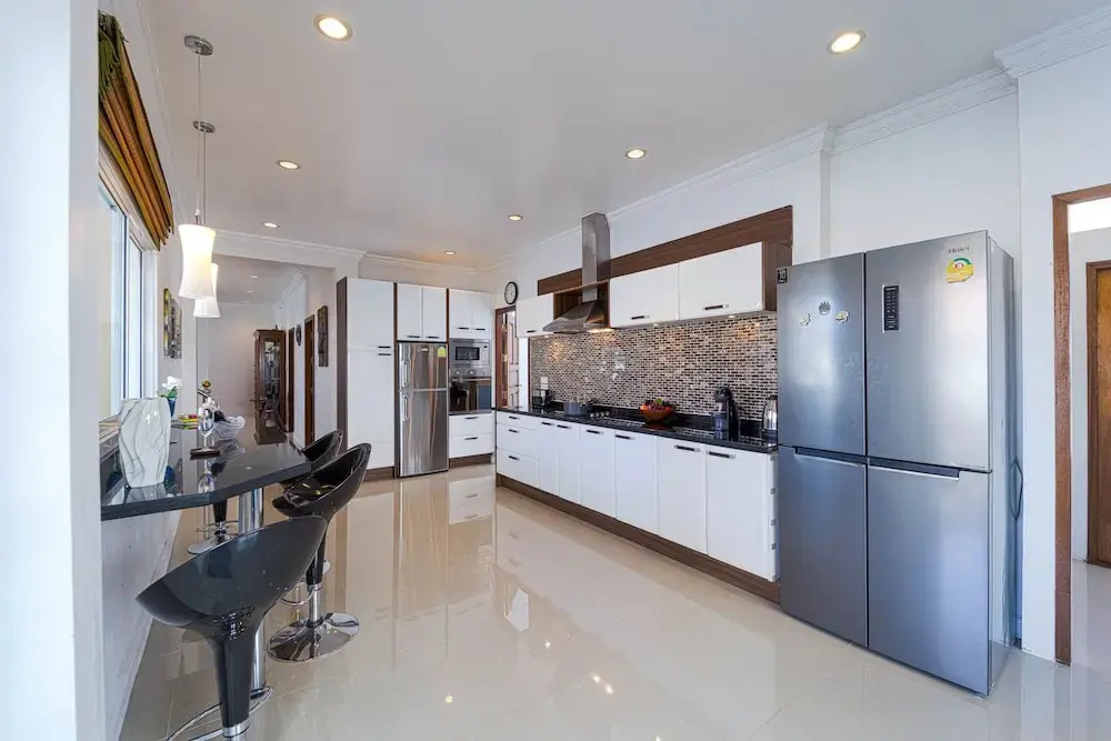 Luxurious 5-Bedroom Private Pool Villa! PV5