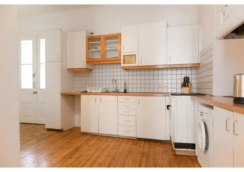 Simple Apartment near Wiener Stadthalle