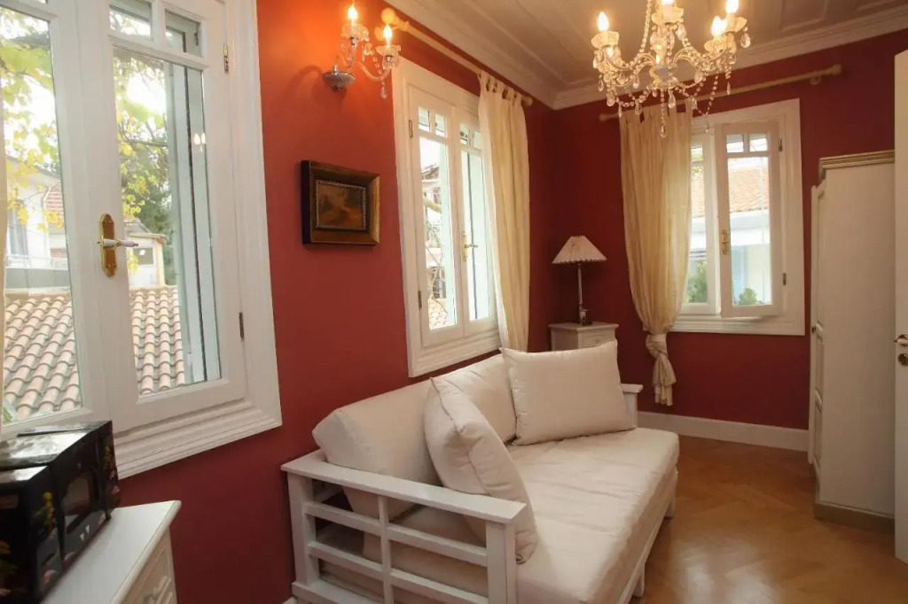 The Aigli 1800 Boutique Hotel