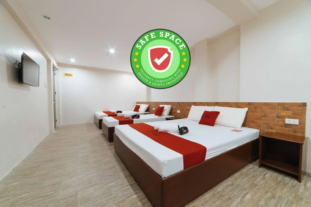 RedDoorz near Robinsons Cybergate Davao