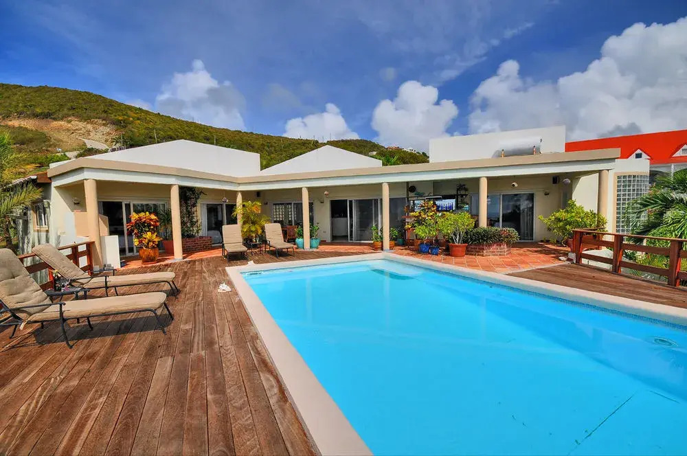 Villa Mystique