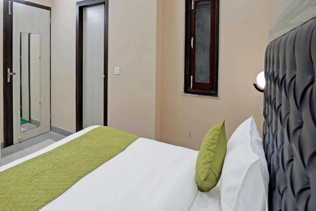 Hotel Green Chilly