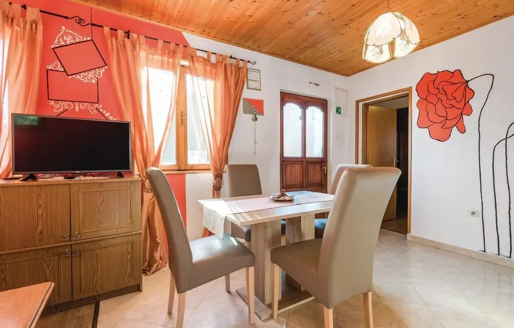 Beautiful Home In Lovran With Wifi
