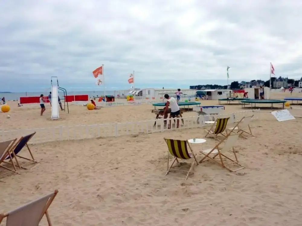 House With 3 Bedrooms in Le Pouliguen, With Enclosed Garden and Wifi -