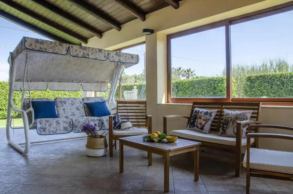 Villa la Tonnara CaseSicule, Private Villa far 50m from the Sand Beach