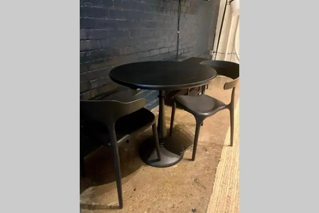 3E-*Renovated* 5 min to UPMC Shadyside, sleeps 6