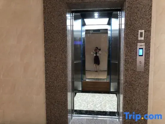 Zhongshan Junyi Business Apartment