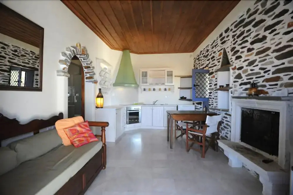 Carlo Bungalows