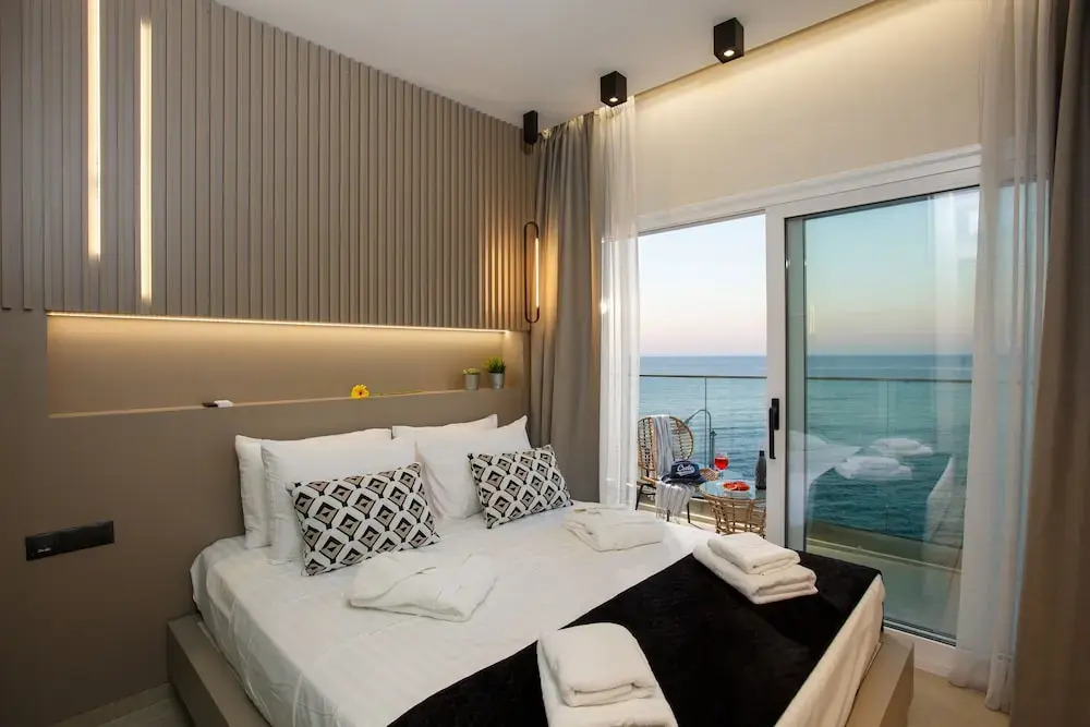 Hersonissos Beach Front Suites