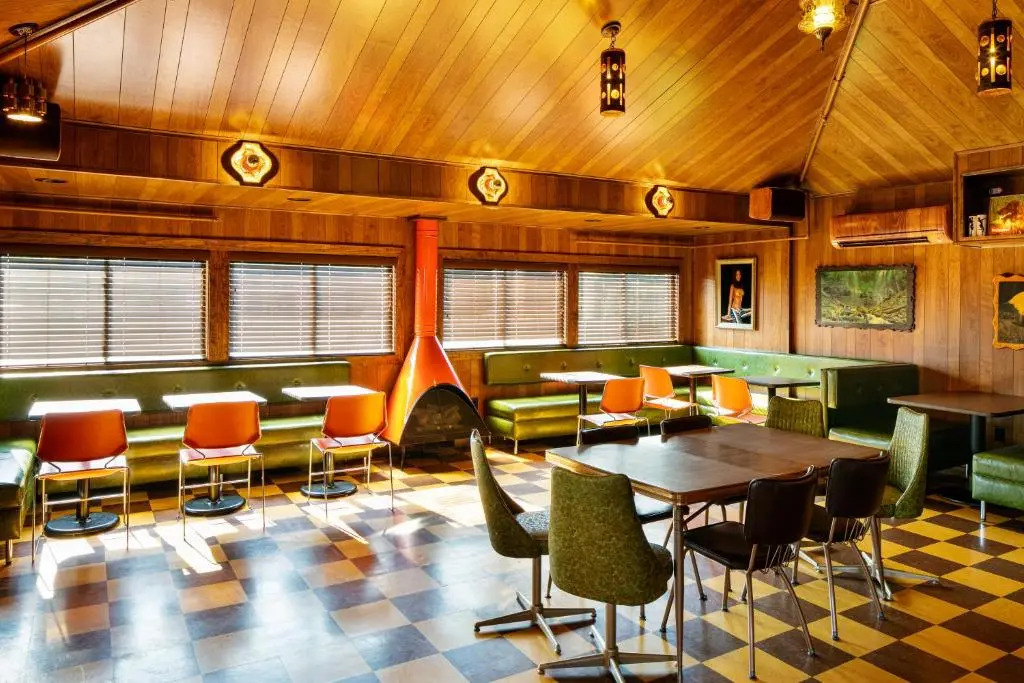 The Dive Motel and Swim Club