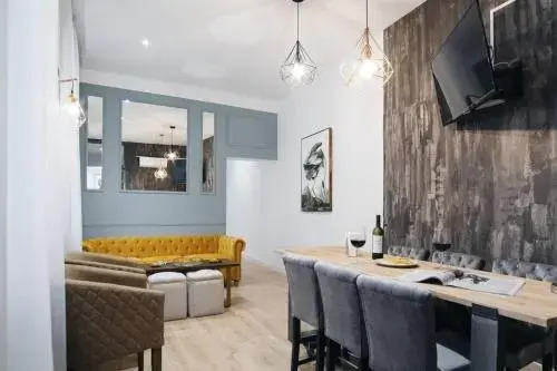 Homeabout Cibeles Apartment Ii