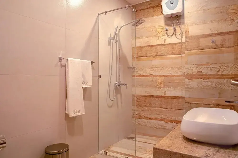 Ravo Hotel