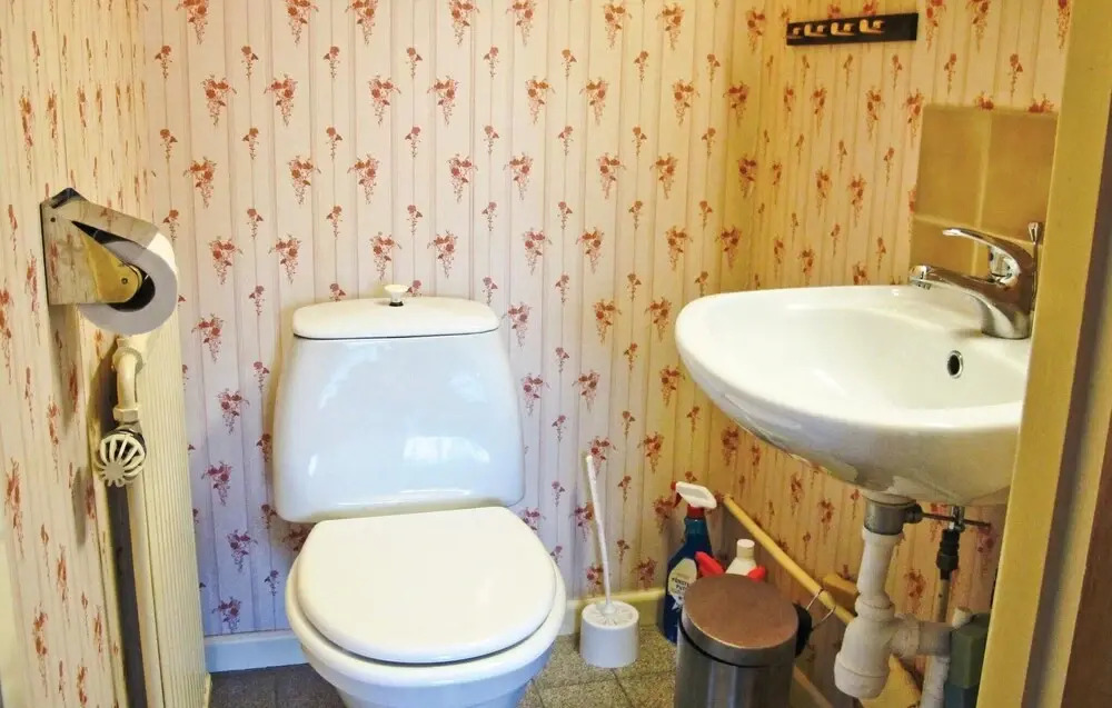Nice Home In Lysekil With Sauna