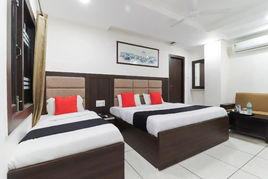 CAPITAL O46294 K K Residency