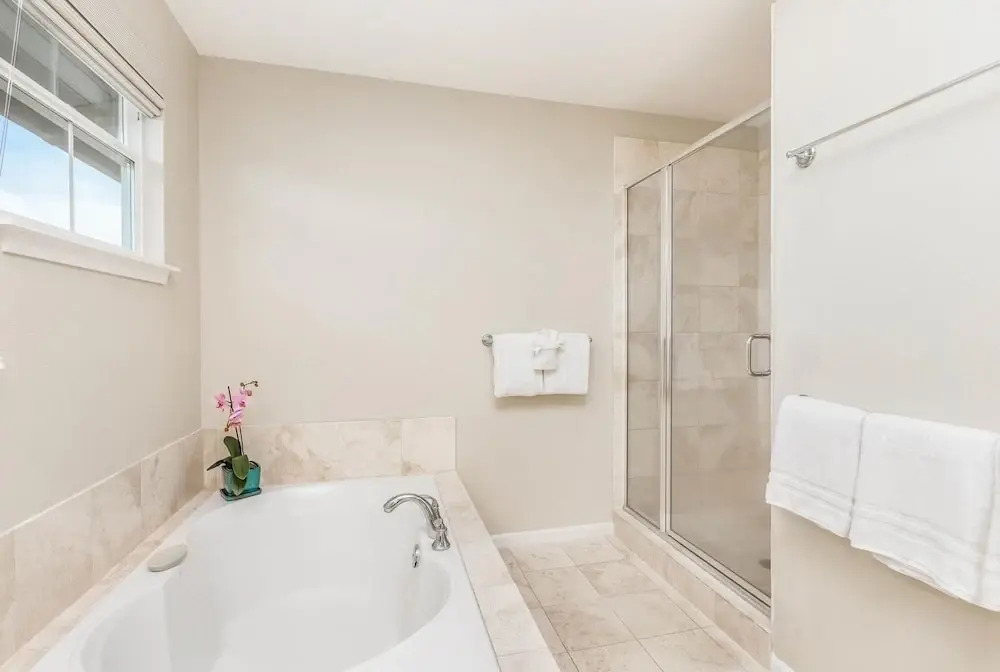 Leilani 3 Bedroom Condo