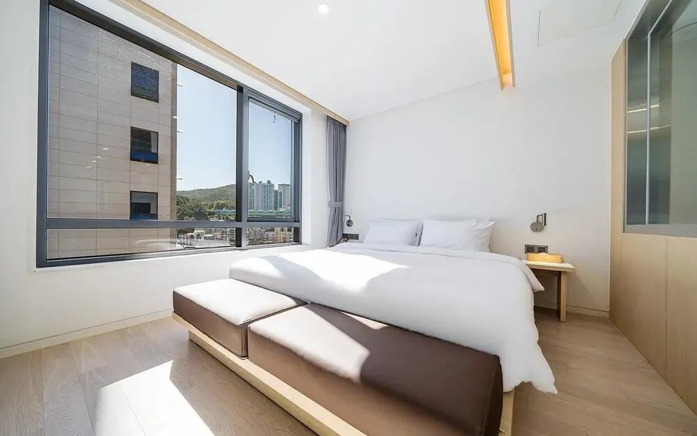 Hound Hotel Songjeong
