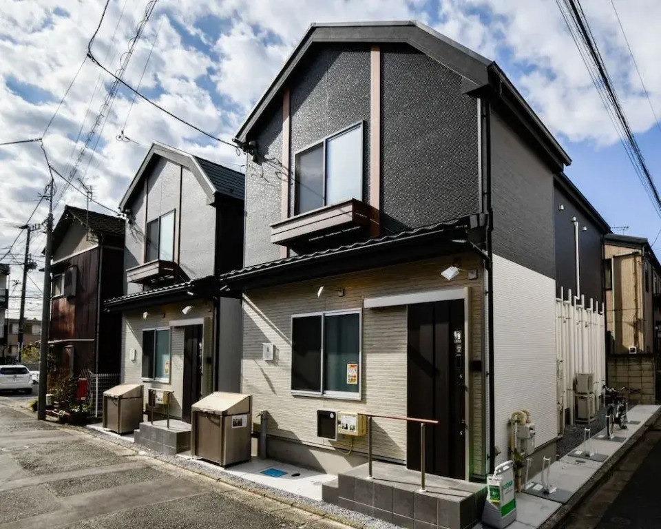 Grandouce Kamata II - Hostel, Caters To Men