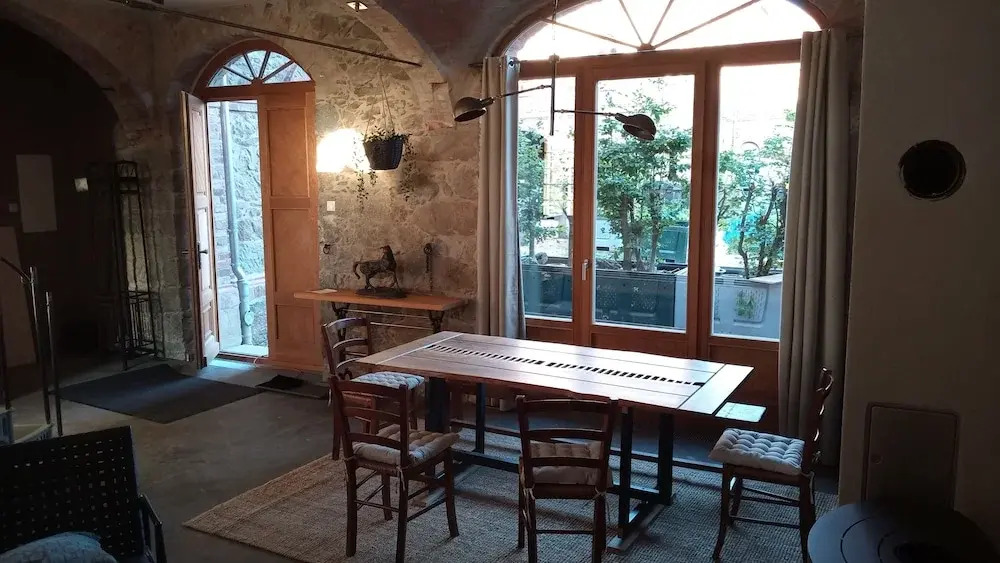 HexenburgbeiDresden Maisonette über 2 Etagen mit 4 Schlafzimmern, Kamin, Terrasse und Faßsauna, Nähe Sächsische Schweiz