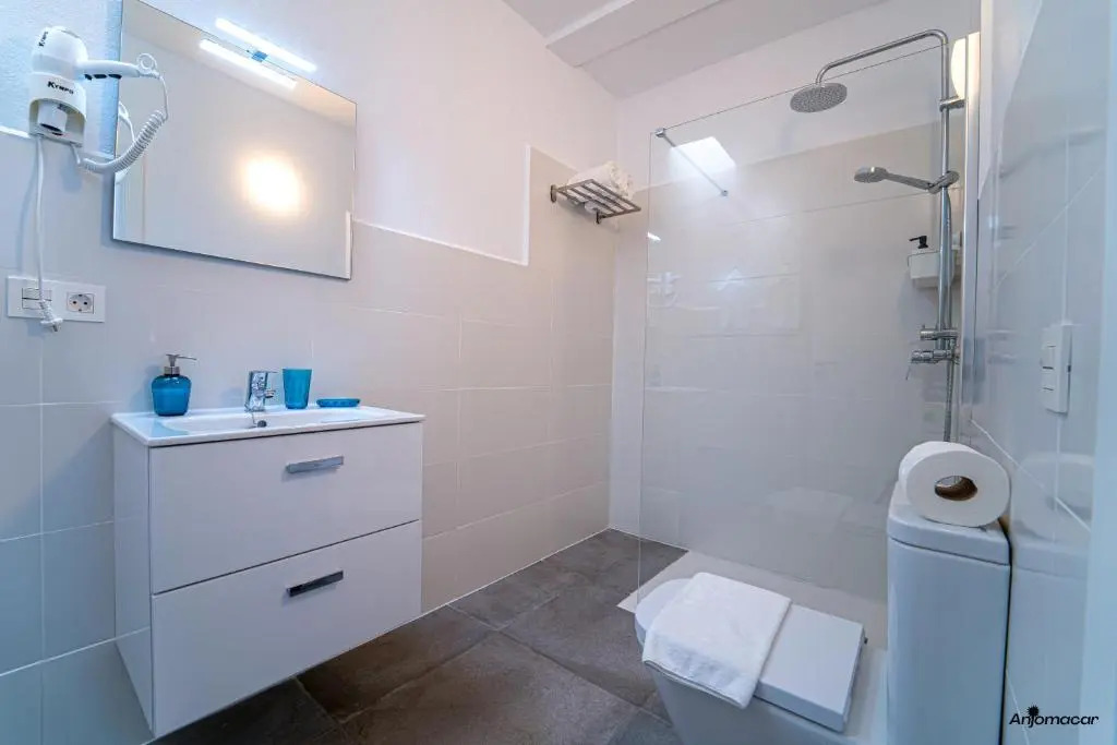 Apartamentos Anjomacar A