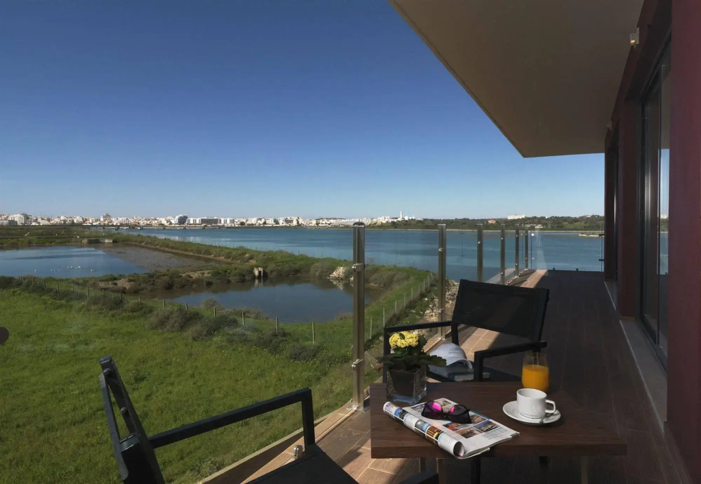 Agua Hotels Riverside
