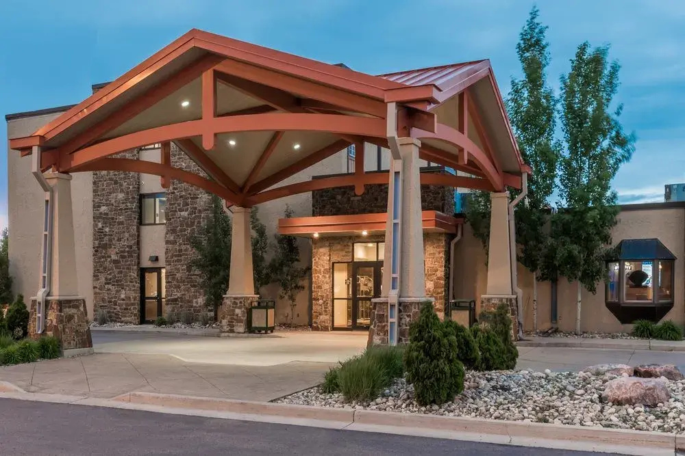 Baymont Inn & Suites Fargo