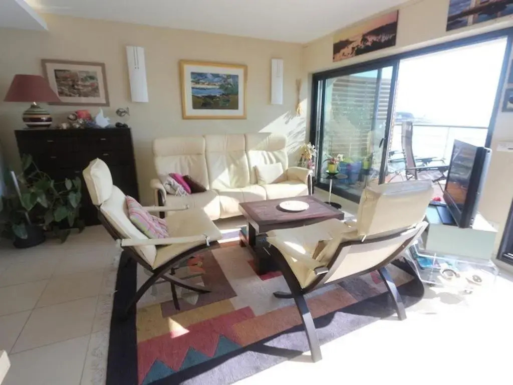 Appartement avec vue mer à 50m de la plage proche thalasso casino et restaurants FR 1 481 157