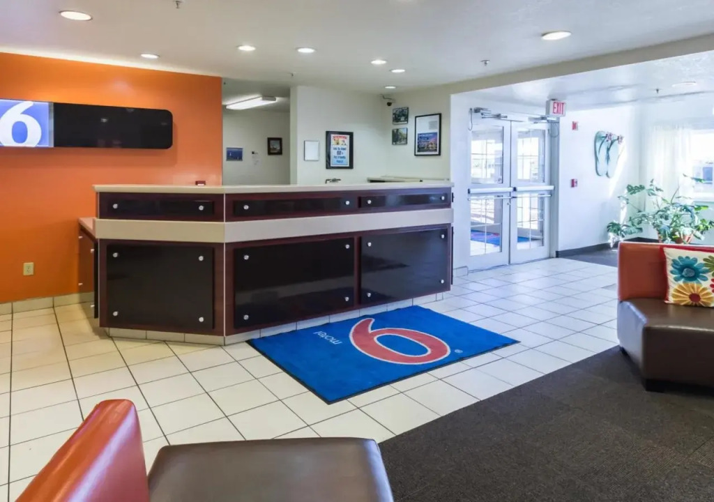 Motel 6-Huron, OH - Sandusky