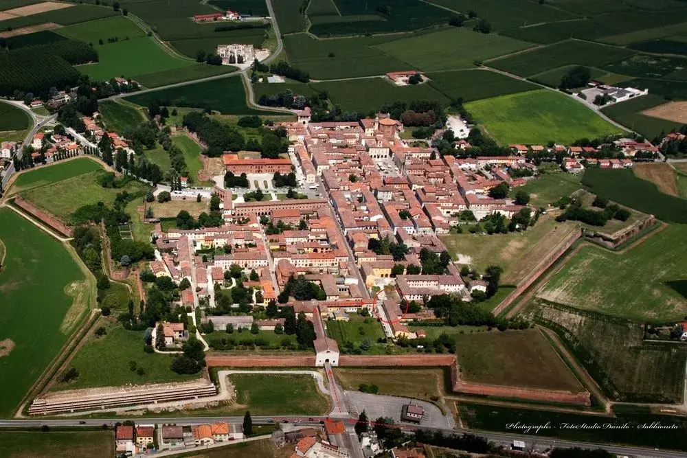 House Sabbioneta