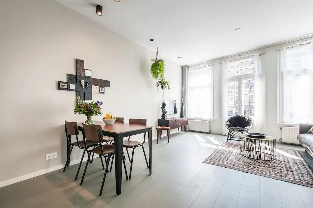 Leidse Square Marnix Apartments