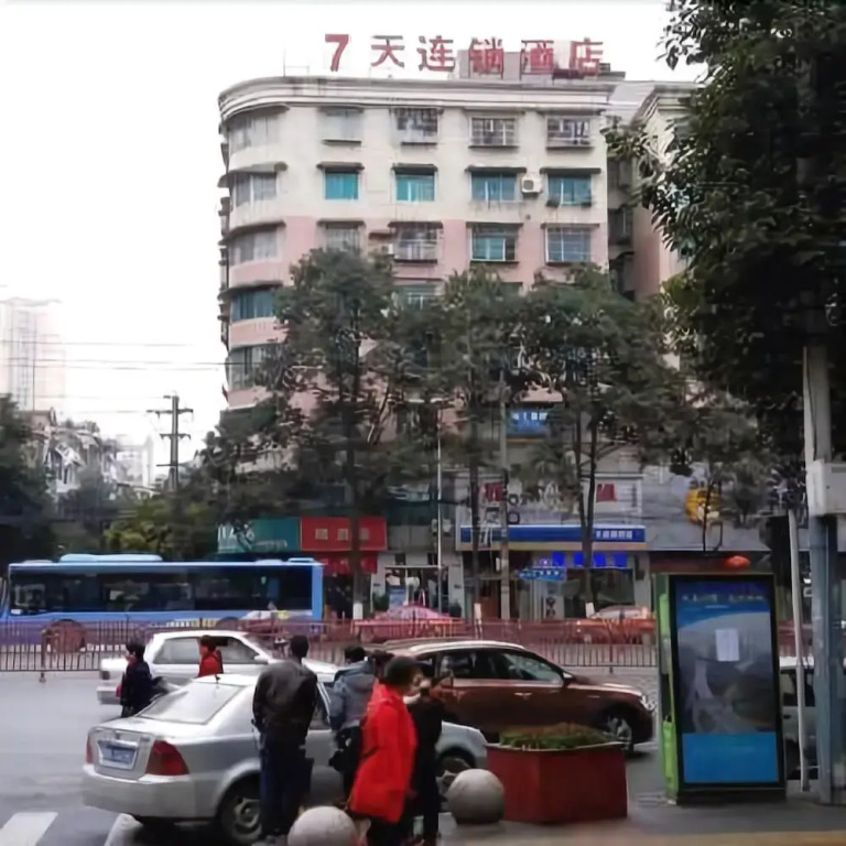 7 Days Inn