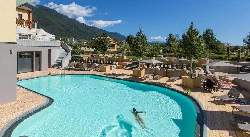 Garden Relais